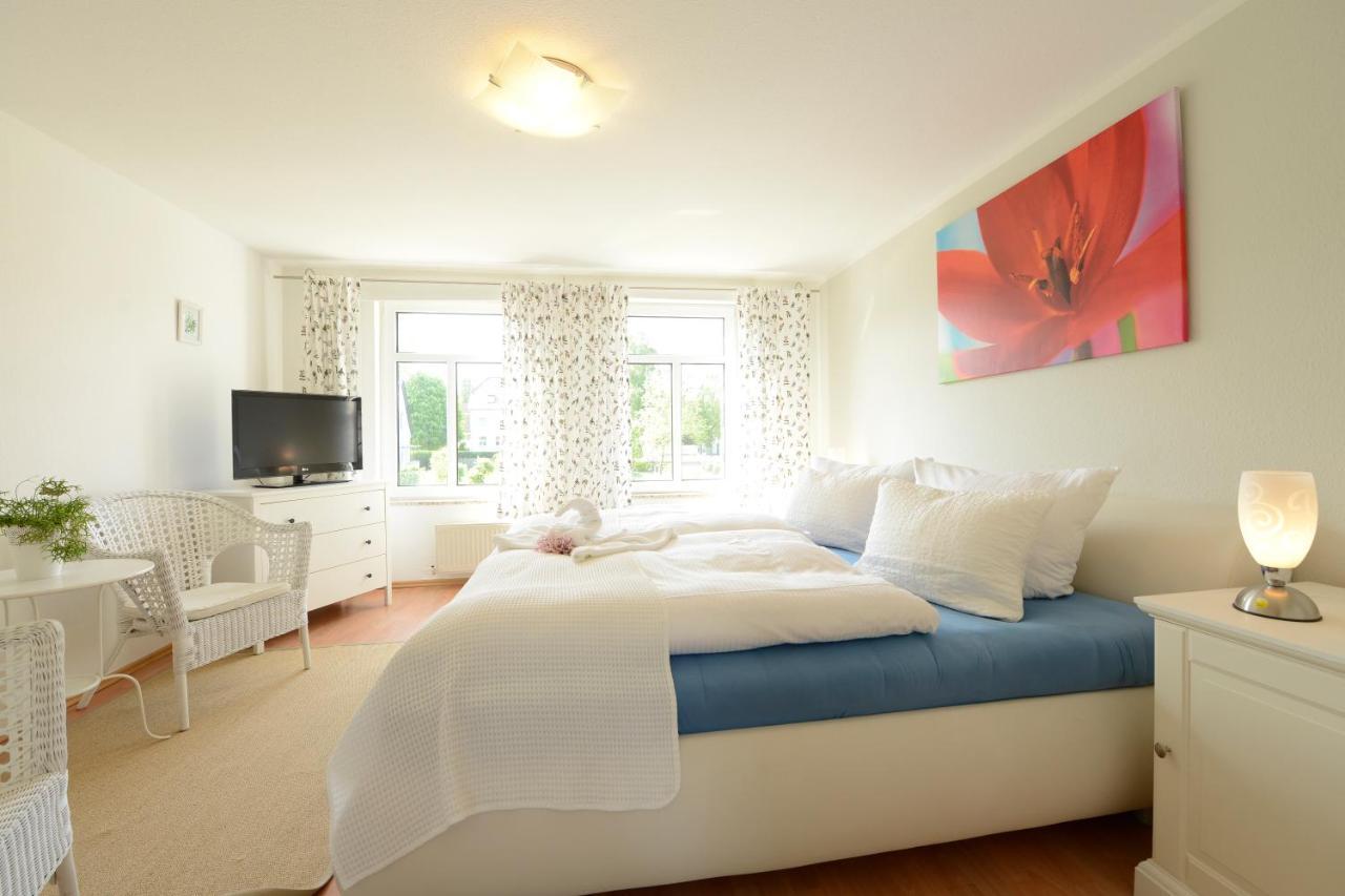 Ferienhaus Fuer 8 Personen Mit Kamin & Terrasse Boltenhagen  Zewnętrze zdjęcie