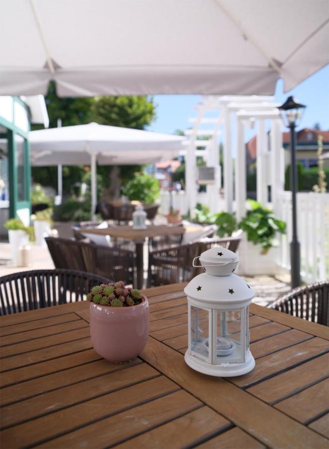Ferienhaus Fuer 8 Personen Mit Kamin & Terrasse Boltenhagen  Zewnętrze zdjęcie