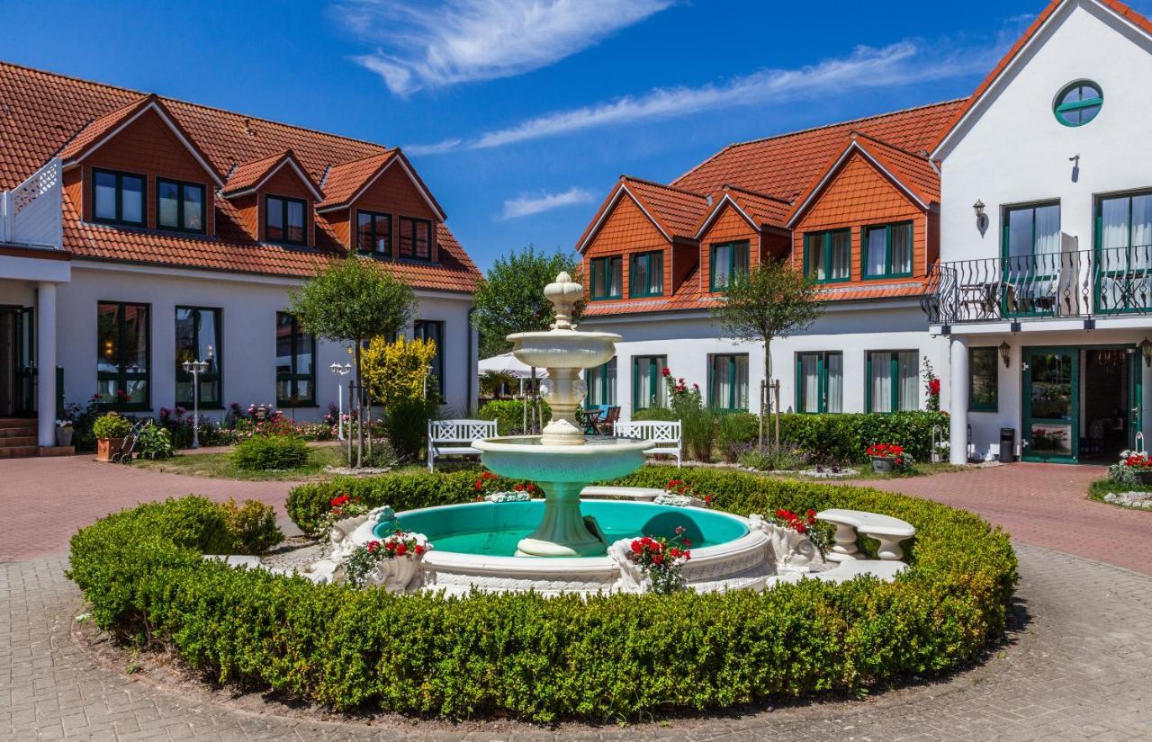 Ferienhaus Fuer 8 Personen Mit Kamin & Terrasse Boltenhagen  Zewnętrze zdjęcie
